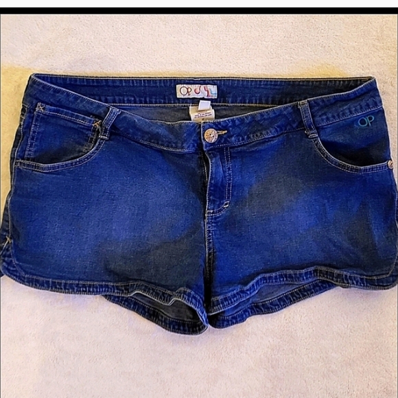 💋5/20 op size 17 shorts - Picture 1 of 3